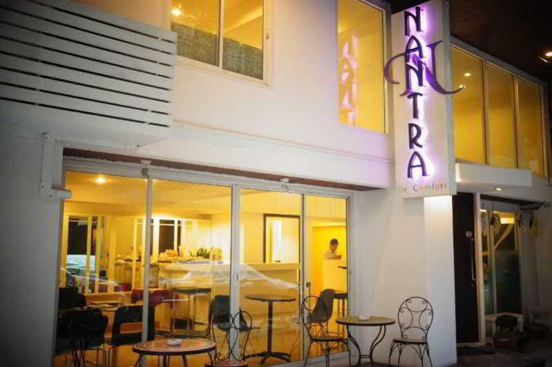 Nantra De Comfort Bangkok Buitenkant foto
